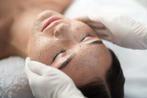 The Role of Exfoliation in Achieving Brighter Skin